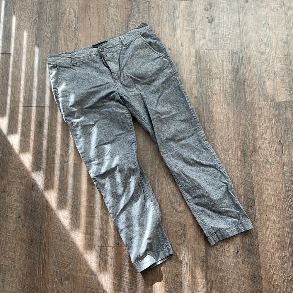 AEROPOSTALE CROPPED SKINNY SIZE 32